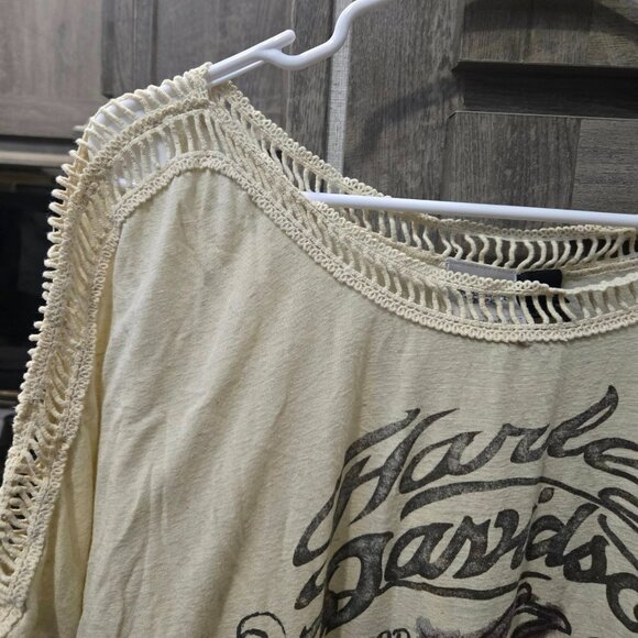Harley Davidson Ladies T-Shirt is a stunning and unique - Picture 1 of 3